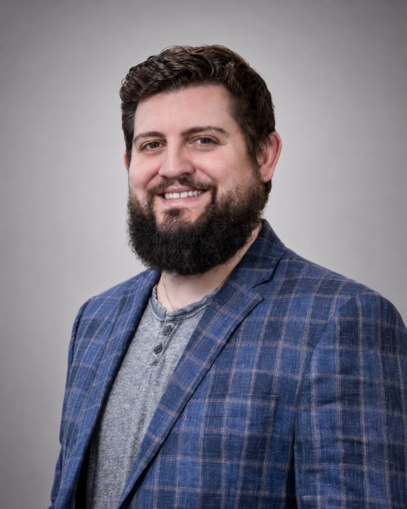 Vinny Crivaro, Senior Vice President of Business Development at AMP Payment Systems